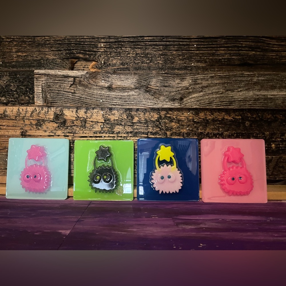 Original Pop Art: 4 Pc Set 3D Soot Sprite Resin Wall Art - Picture 2 of 4